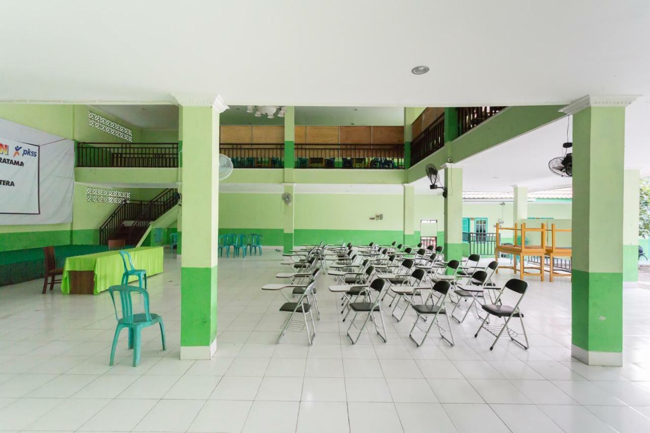 Hotel Oyo 754 Nur Aziziah Syariah 2*
