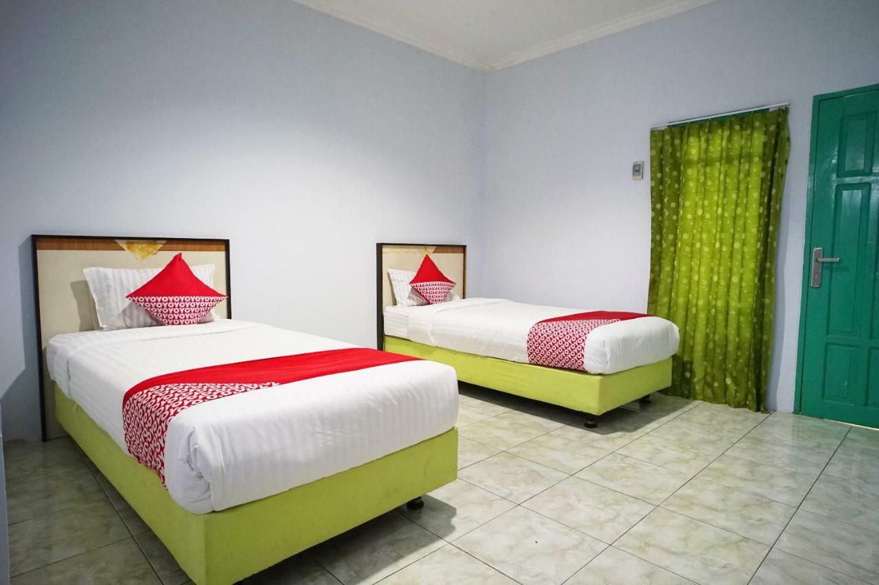 Oyo 754 Nur Aziziah Syariah Hotel